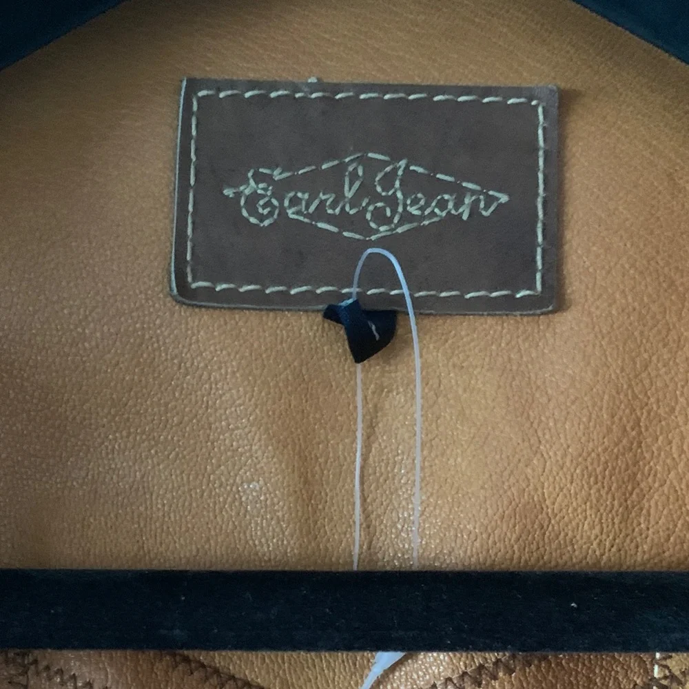 Earl Jeans Tan Suede Shirt Jacket - Picture 4 of 13